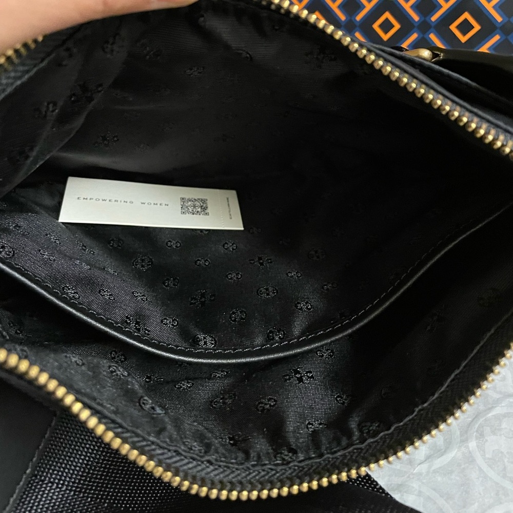 New , Tory Burch nylon crossbody bag - Picture 8 of 16